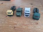 Twee trucks twee trekker.s