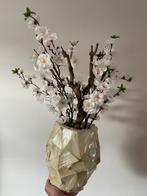 Vaas met sierbloemen/takken, Overige materialen, Overige kleuren, Nieuw, Ophalen of Verzenden