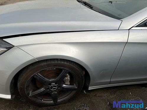MERCEDES CLS X218 zilver 775 links voorscherm 2012-2017, Auto-onderdelen, Carrosserie en Plaatwerk, Spatbord, Mercedes-Benz, Gebruikt