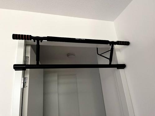 Pull-up bar (optrekstang) High Pulse, Sport en Fitness, Fitnessmaterialen, Zo goed als nieuw, Oprekstang, Armen, Borst, Buik, Rug