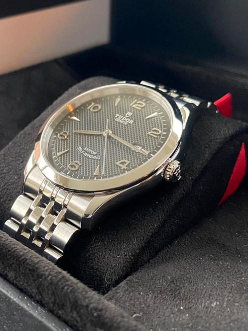 Tudor 1926, 41mm 08-2023 full set, Sieraden, Tassen en Uiterlijk, Horloges | Heren, Zo goed als nieuw, Overige merken, Staal, Ophalen of Verzenden