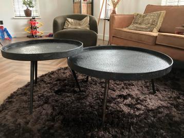 Set van 2 zwarte bijzettafels beschikbaar voor biedingen