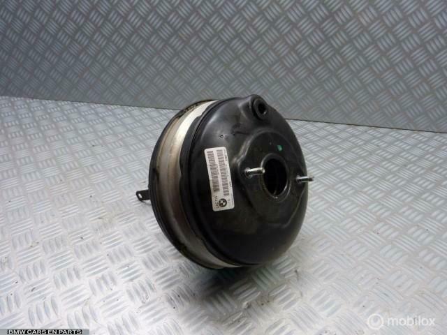 Rembekrachtiger BMW 5-serie Touring F11 F11 F06, Auto-onderdelen, Remmen en Aandrijving, BMW, Gebruikt, Ophalen of Verzenden