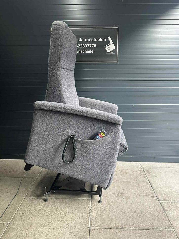 Sta op stoel merk fitform, Huis en Inrichting, Fauteuils, Zo goed als nieuw, Stof, 50 tot 75 cm, Ophalen