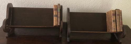 2 antieke eiken staande boekenschapjes, Antiek en Kunst, Curiosa en Brocante, Verzenden