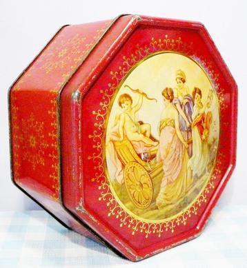 Vintage koekblik met Amor en dames – achthoekig rood beschikbaar voor biedingen