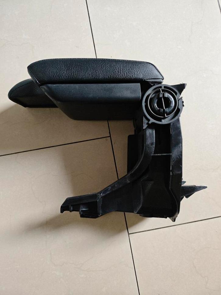 BMW E46 Armsteun - Middenconsole (gebroken), Auto-onderdelen, Interieur en Bekleding, BMW, Gebruikt, Ophalen of Verzenden