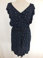 NIEUWE Donkerblauwe jurk met witte stippen. Mt S. Merk Mango, Kleding | Dames, Jurken, Blauw, ., Nieuw, Ophalen of Verzenden