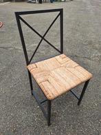 metalen stoel met rieten zitting., Huis en Inrichting, Stoelen, Ophalen, Zwart, Mooi, Zo goed als nieuw