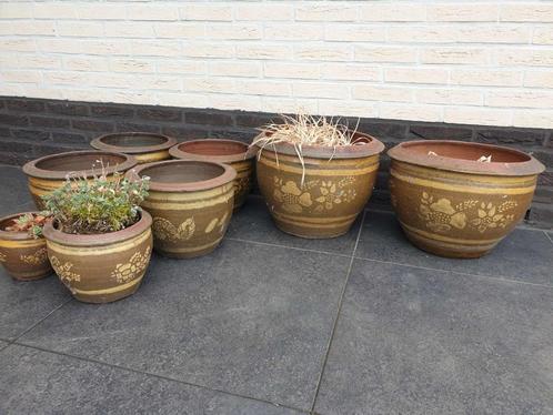 8x bruine terracotta pot bloempot met tekening tuin terras, Tuin en Terras, Bloempotten, Tuin, Minder dan 25 cm, Rond, Ophalen of Verzenden