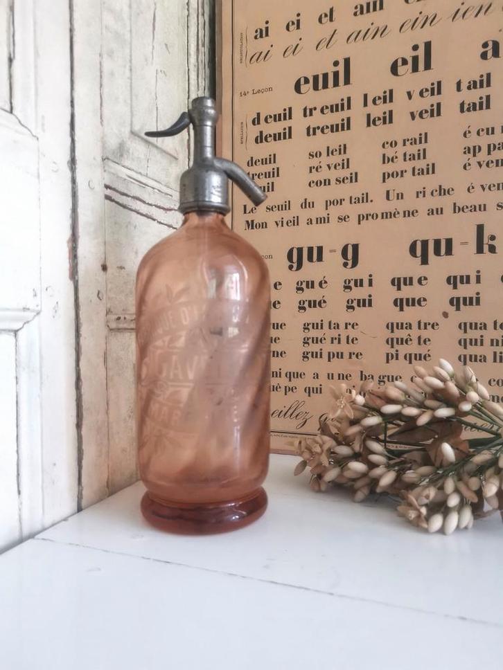 Antieke roze spuitfles met gravure, Antiek en Kunst, Antiek | Glas en Kristal, Ophalen of Verzenden