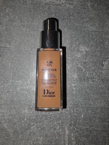 Dior Forever Foundation - 4.5N beschikbaar voor biedingen