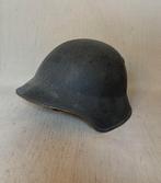 wo2 - Zwitserse helm M1918/40 - met binnenwerk en kinriem, Verzamelen, Militaria | Tweede Wereldoorlog, Ophalen of Verzenden, Landmacht