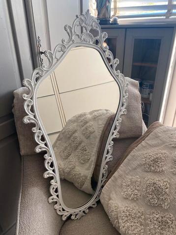 Zware metalen / brocante / prinsessen spiegel  beschikbaar voor biedingen