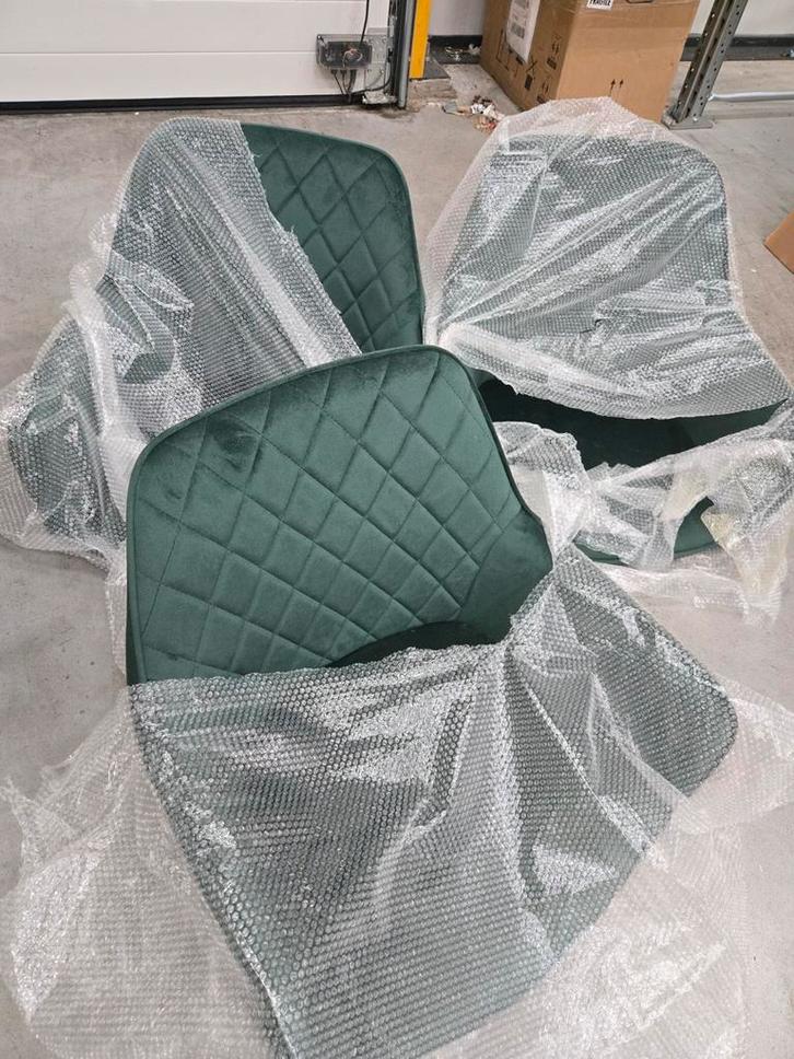 3 Nieuwe Donkergroene Velvet Stoelen, Huis en Inrichting, Stoelen, Nieuw, Drie, Metaal, Stof, Overige kleuren, Ophalen