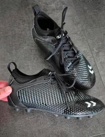 Hummel voetbalschoenen maat 33  beschikbaar voor biedingen