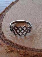 zilverkleurige ring keltische knoop maat 13, Overige materialen, Nieuw, Ophalen of Verzenden, Kleiner dan 17