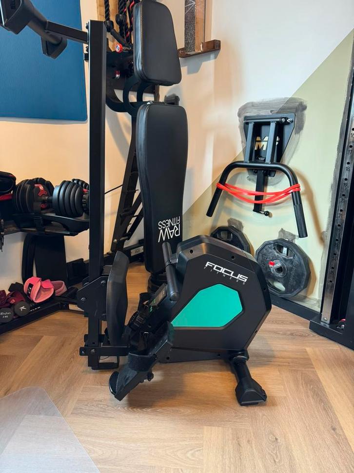 Focus Row 2 roeiapparaat inklapbaar, Sport en Fitness, Fitnessapparatuur, Zo goed als nieuw, Roeitrainer, Armen, Benen, Borst
