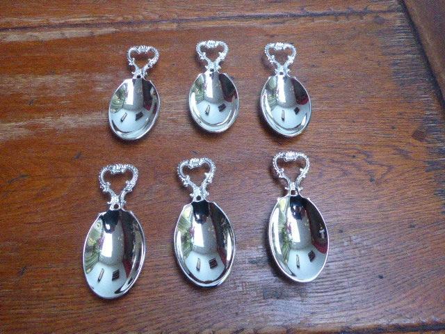 6 mooi vormgegeven verzilverde amuselepels, Antiek en Kunst, Antiek | Woonaccessoires, Ophalen of Verzenden