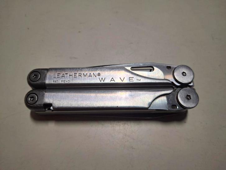 Leatherman wave pat pend multitool, Caravans en Kamperen, Kampeergereedschap, Zo goed als nieuw, Ophalen of Verzenden