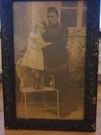 Antieke  grote foto portret in originele  lijst 75 x 50 cm, Ophalen of Verzenden, Voor 1940, Gebruikt, Overige onderwerpen