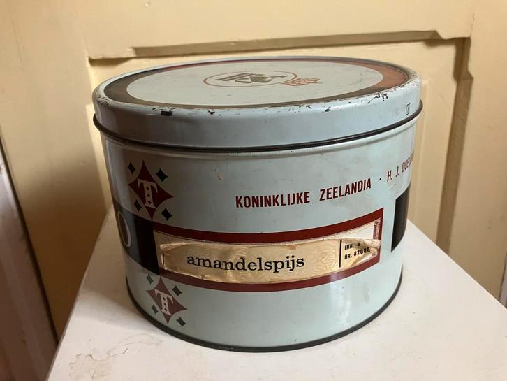 Vintage Metalen Bus - Doorsnede 22cm, Hoogte 16cm, Huis en Inrichting, Woonaccessoires | Kisten, Gebruikt, Minder dan 50 cm, 50 tot 100 cm