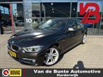BMW 3-serie 318i Centennial High Executive *Trekhaak*, Automaat, Euro 6, Bruin, 19 km/l