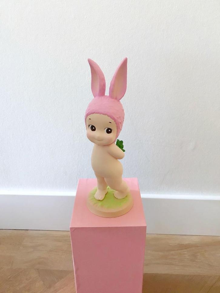 Sonny Angel Master clover rabbit konijn nieuw in doos, Verzamelen, Poppetjes en Figuurtjes, Nieuw, Ophalen of Verzenden