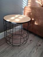 Leuk bijzettafeltje met houten blad en metalen frame, Minder dan 45 cm, Minder dan 55 cm, Gebruikt, Rond