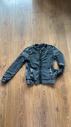 Vest Jilly, Kinderen en Baby's, Kinderkleding | Maat 122, Meisje, Ophalen of Verzenden, Zo goed als nieuw, Trui of Vest