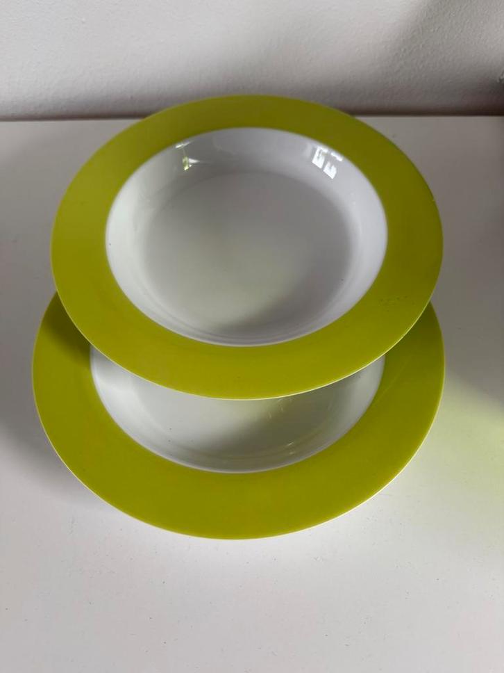 Mepal camping servies Lime / wit., Caravans en Kamperen, Kampeeraccessoires, Zo goed als nieuw, Ophalen of Verzenden