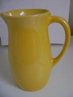 Vaas kan schenkkan geel aardewerk met oor, Antiek en Kunst, Antiek | Keramiek en Aardewerk, Ophalen of Verzenden