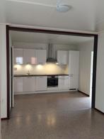 Te Huur Zeer Luxe Woonunit van 81 m² met 3 slaapkamers, Ophalen