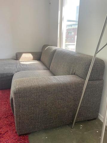 Comfortabele hoekbank in neutrale kleur