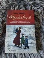 Roman • Maria Hummel - Moederland, Ophalen of Verzenden, Zo goed als nieuw, Maria Hummel