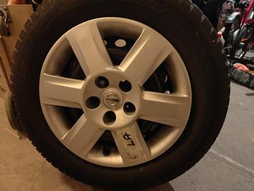 4 Winterbanden met Nissan velgen–215/65 R16 DunlopWinterSpor beschikbaar voor biedingen