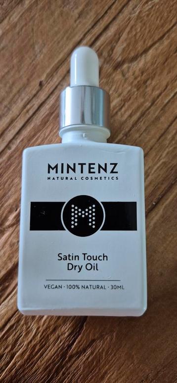 Mintenz Satin touch dry oil beschikbaar voor biedingen