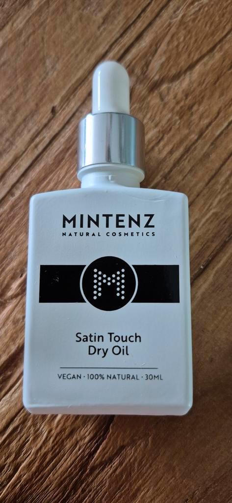 Mintenz Satin touch dry oil, Sieraden, Tassen en Uiterlijk, Uiterlijk | Gezichtsverzorging, Nieuw, Verzorging, Gehele gezicht