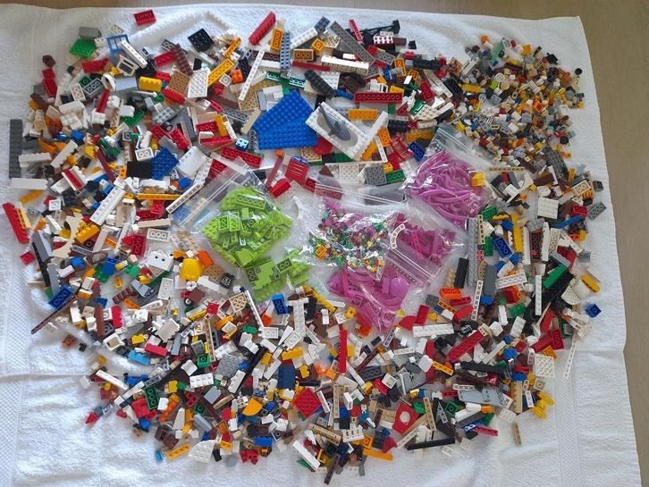 Collectie LEGO 2,4 kg van alles wat, Kinderen en Baby's, Speelgoed | Duplo en Lego, Zo goed als nieuw, Lego, Losse stenen, Verzenden
