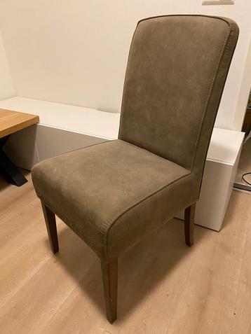 Eetkamerstoelen bruin beschikbaar voor biedingen