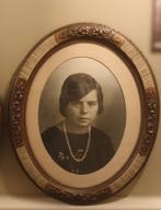 Twee antieke ovale fotolijsten Art-Nouveau 100 jaar oud, Antiek en Kunst, Ophalen