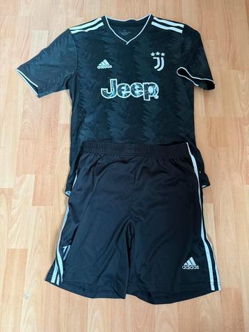 Juventus uit tenue 2022-2023 - maat M beschikbaar voor biedingen
