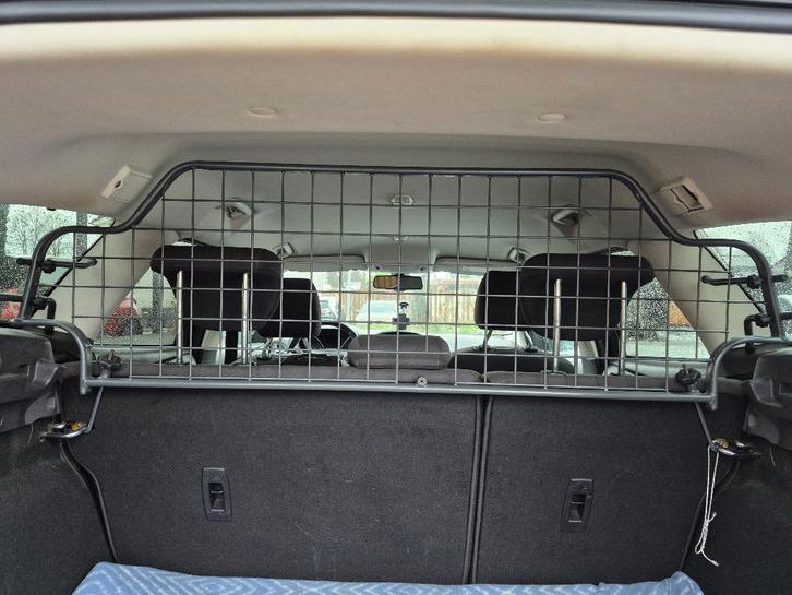 Hondenrek Ford Focus Wagon, Auto diversen, Hondenrekken, Zo goed als nieuw, Ophalen