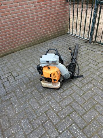 Sterke rugblazer/ bladblazer benzine. beschikbaar voor biedingen