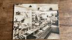 Oude grote foto op karton Etalage Bakkerij, Ophalen of Verzenden, 1960 tot 1980, Zo goed als nieuw