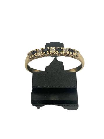 Gouden alliancering met blauwe en witte saffier beschikbaar voor biedingen