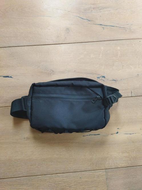 Heup / schoudertasje, Sieraden, Tassen en Uiterlijk, Tassen | Schoudertassen, Zo goed als nieuw, Overige merken, Zwart, Ophalen of Verzenden