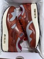 Nike Air Max 1 Patta The Next Wave Dark Russet, Kleding | Heren, Schoenen, Ophalen of Verzenden, Nieuw, Overige kleuren, Sneakers of Gympen