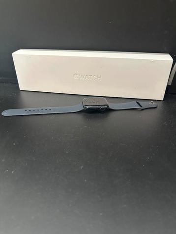 Apple watch 7 45mm beschikbaar voor biedingen
