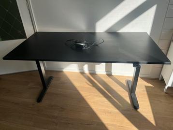 Elektrisch Zit-Sta Bureau Homeworx - Zo Goed Als Nieuw beschikbaar voor biedingen